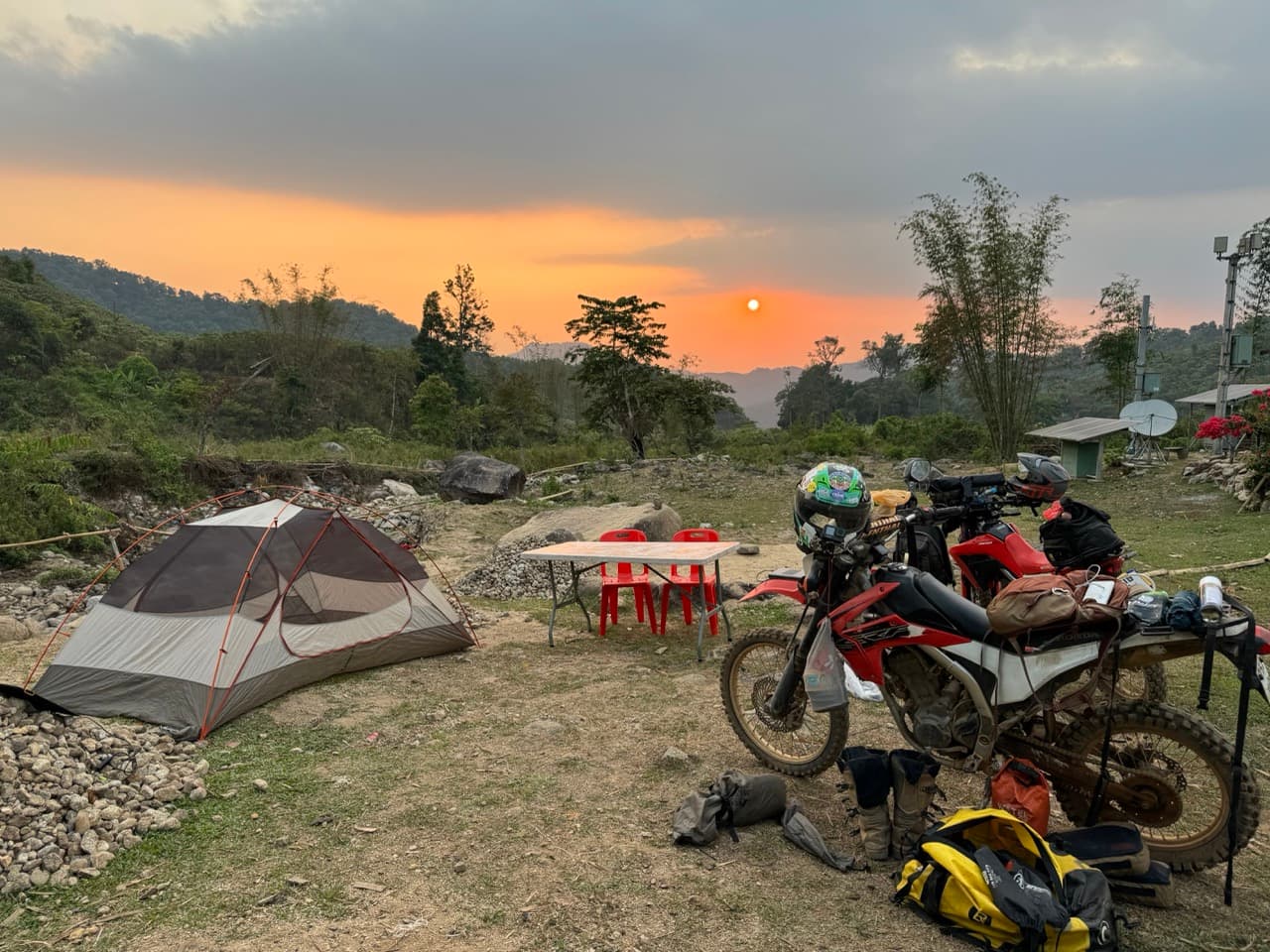 The Road to Tha Koh Kha