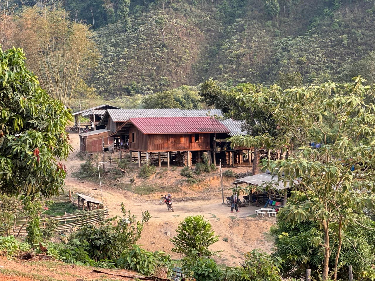 The Road to Tha Koh Kha