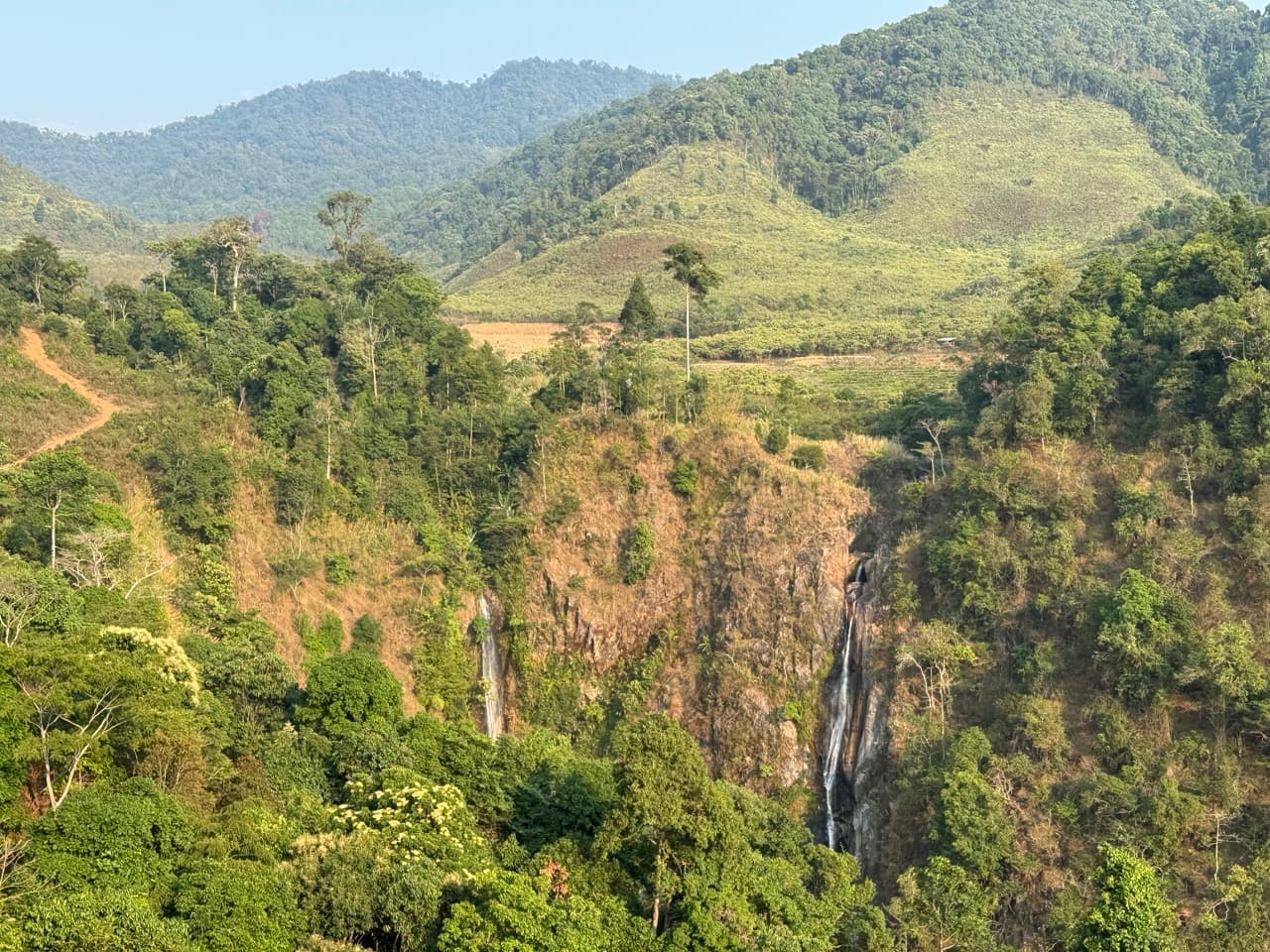 The Road to Tha Koh Kha