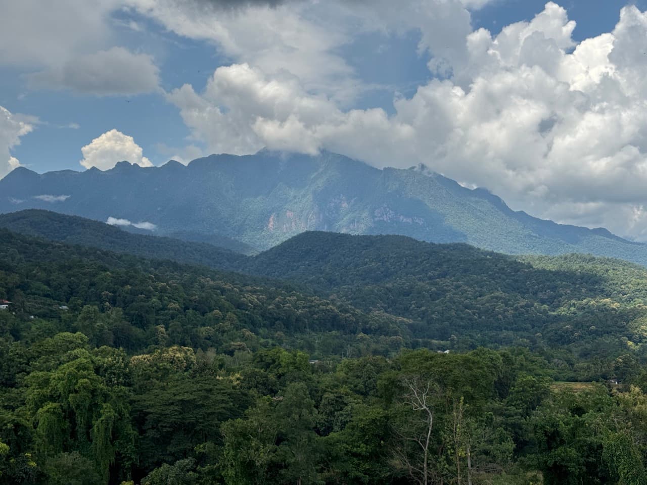 Chiang Dao Rocky Ridge to San Pak Kia — photo 4