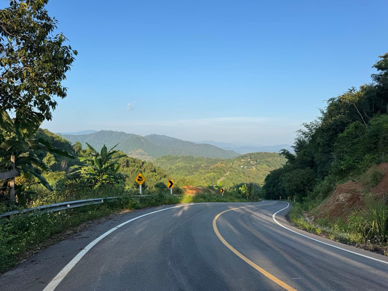 Doi Pha Hom Pok Burmese Border Route — photo