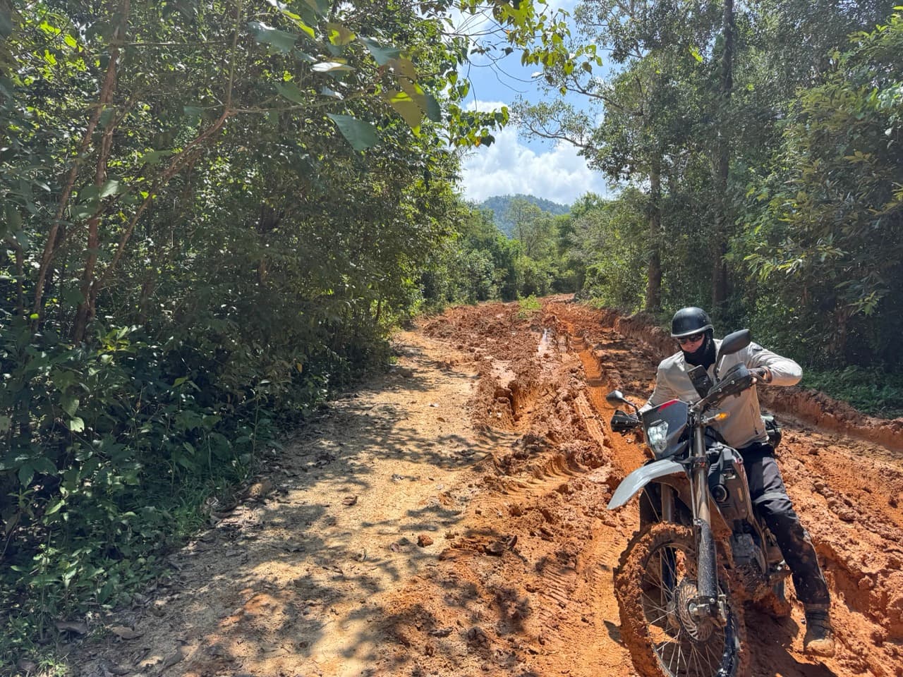 Phang Ma Pha Border Loop (Near Loi Tai Leng) — photo 21
