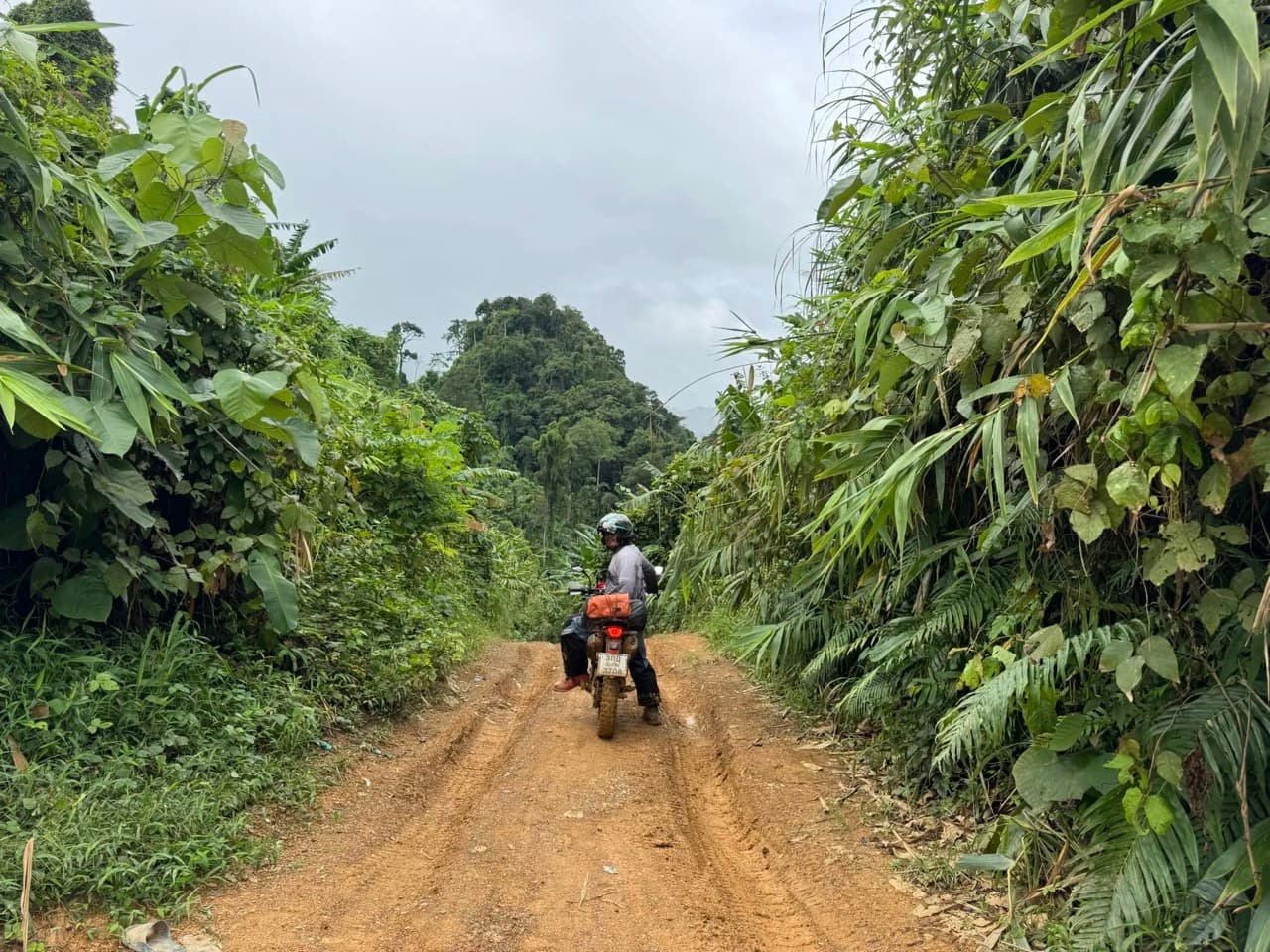 Baan Plueng Klueng to Baan Lee Tong Ku